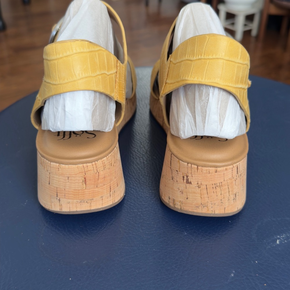 Sofft Faedra wedge sandals yellow, crocodile-embossed leather New‎ without box - Picture 3 of 7